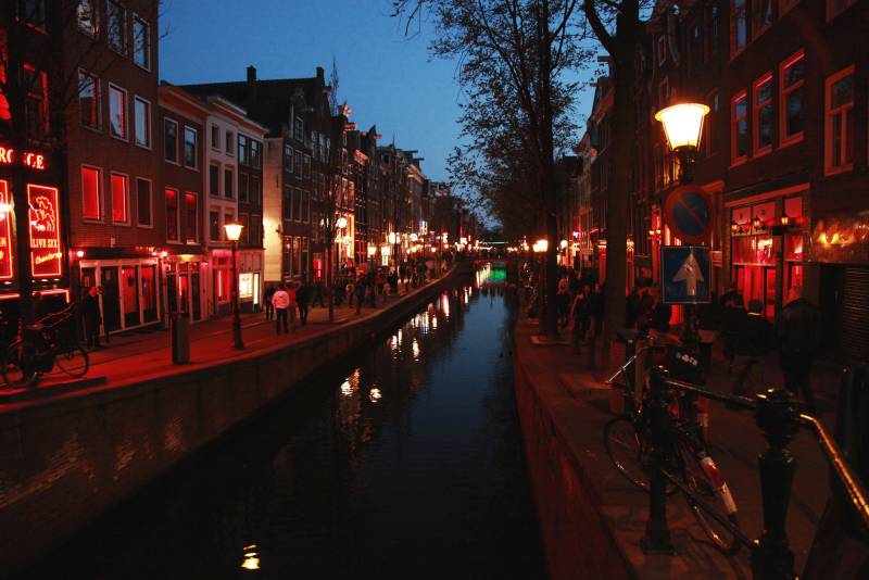 Steeds minder raamprostitutie in Nederland: een derde van de ramen verdwenen sinds 2010